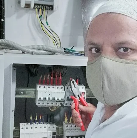 MANZOOR Electrician